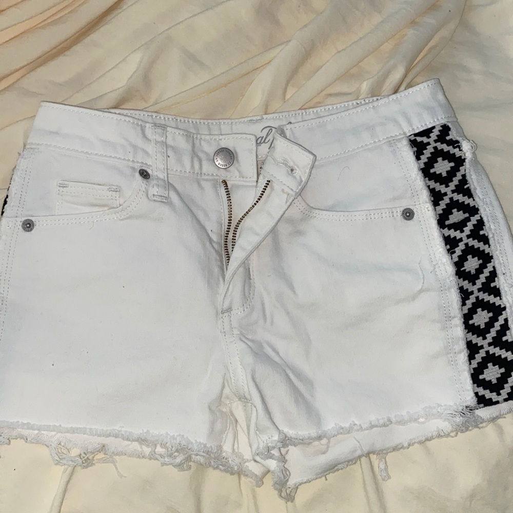 Universal Thread Side Pattern Shorts Size 0